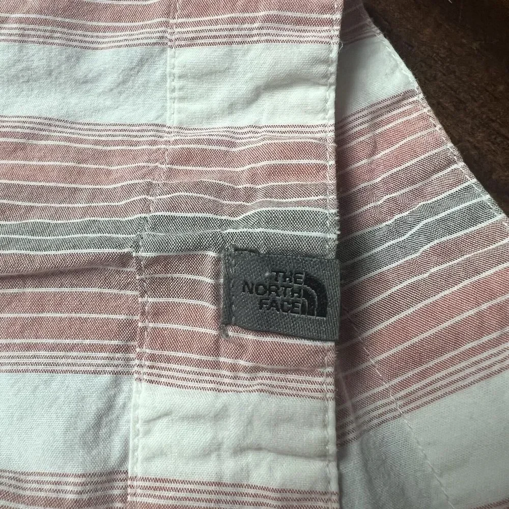 North Face Mens L‎ Button Preppy Stripe Shirt Pink Short Sleeve Hiking Camping